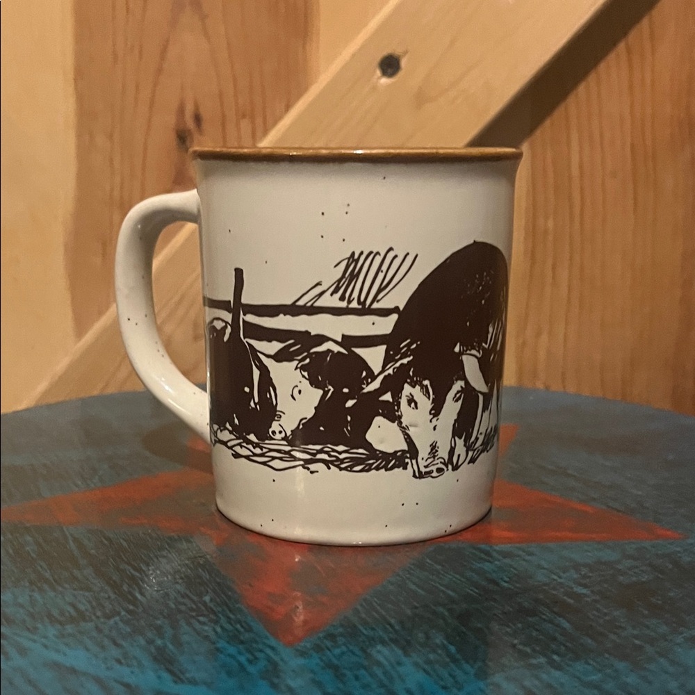 Country Charm Tan and Brown Mug 1980
